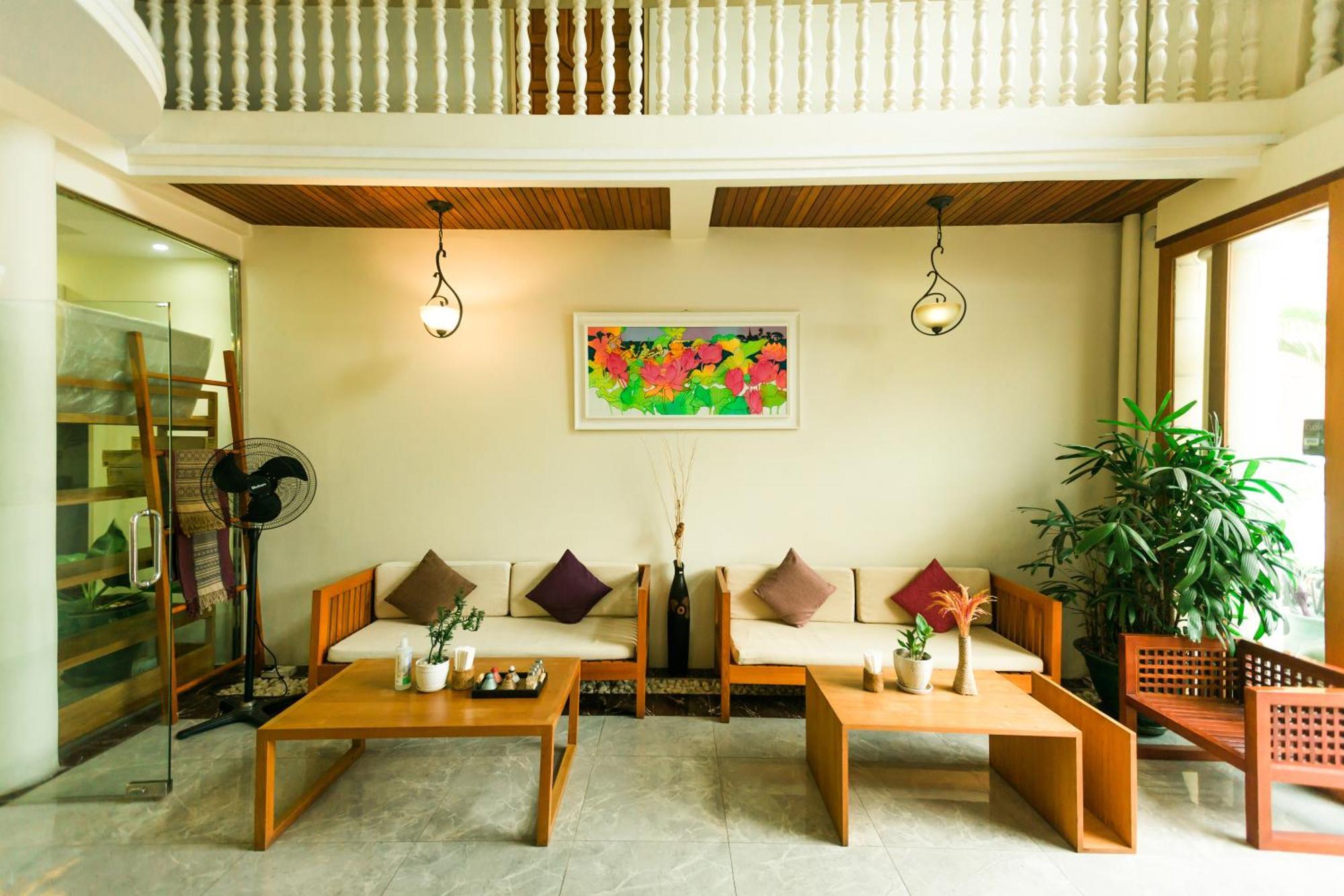 Hotel Ambassador Hill Yangon