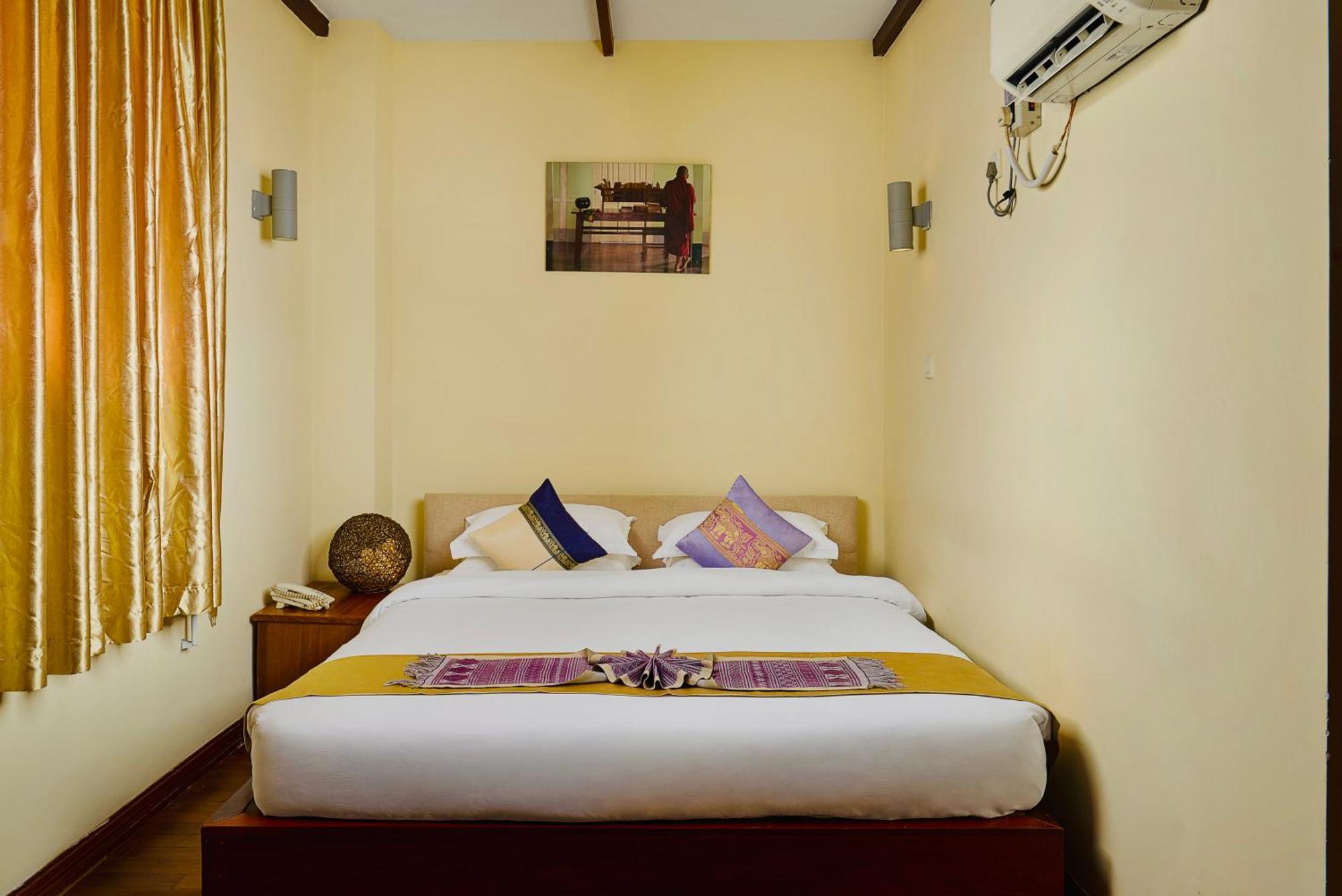 Hotel Ambassador Hill 3*